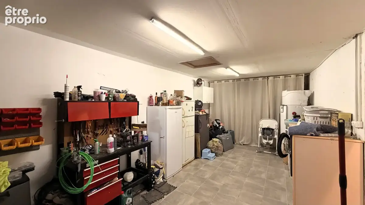 Maison plain pied 107 m2, grande pièce de vie, 3 chambres, garage et petite piscine - photo 13