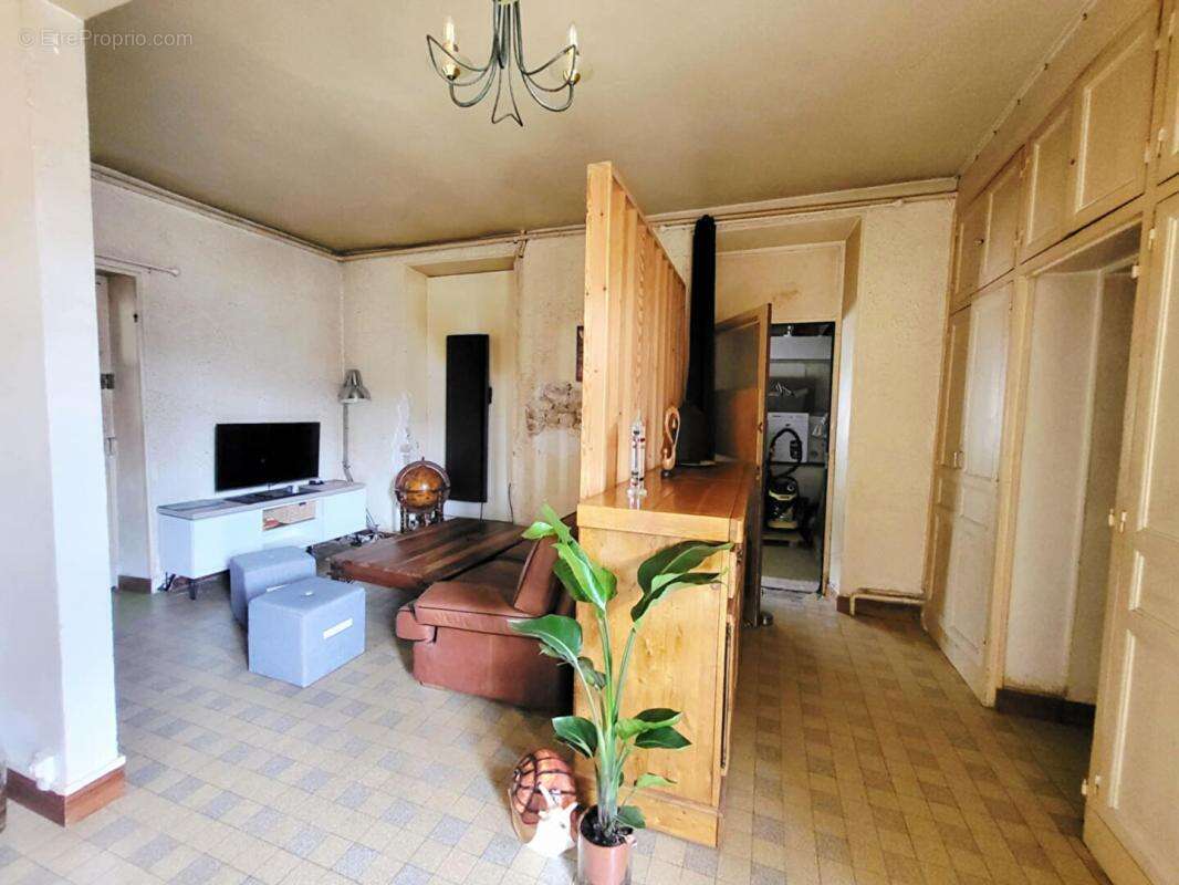 Grande maison à Guillerval avec dependances - photo 8