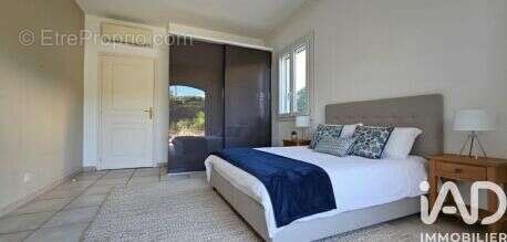 Photo 6 - Maison à SAINT-RAPHAEL