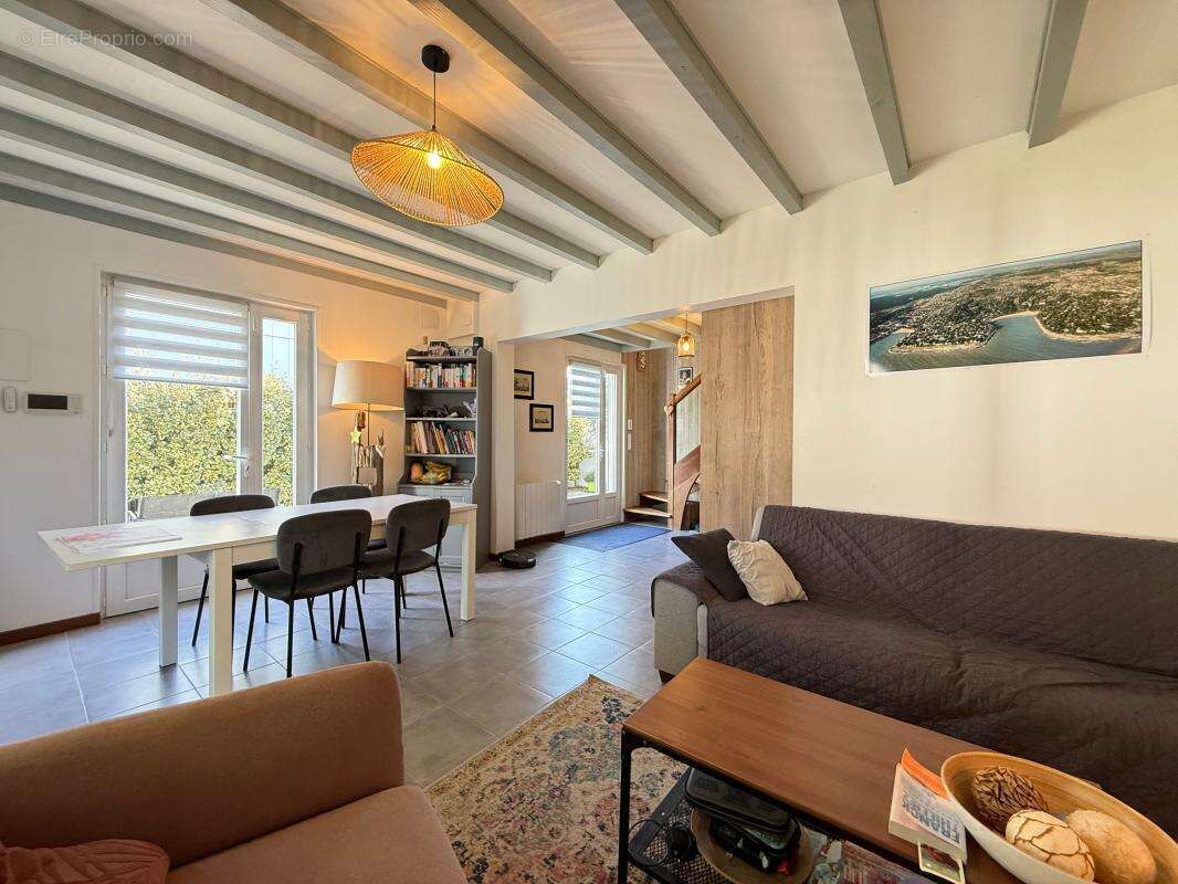 Maison à VAUX-SUR-MER