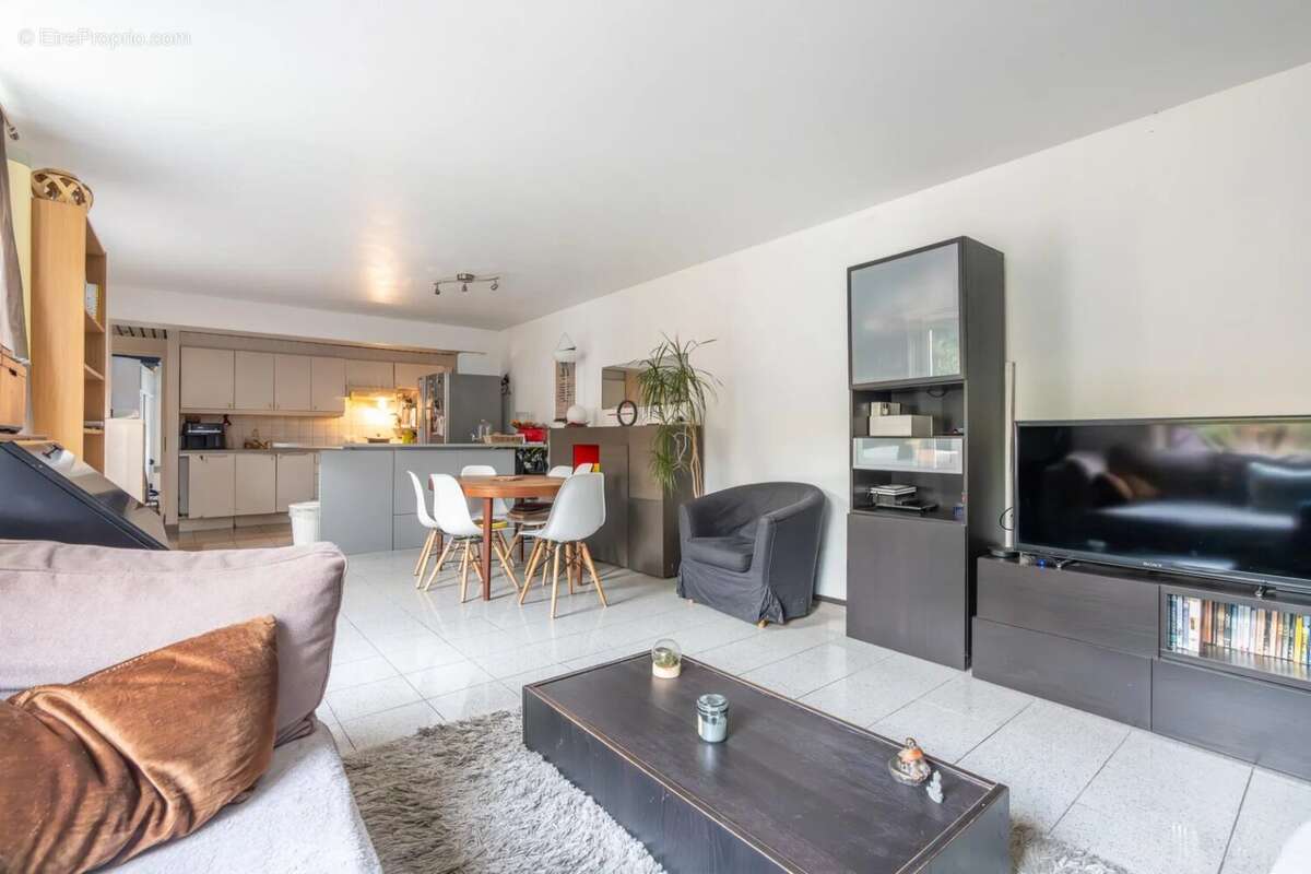 Appartement à LE PERREUX-SUR-MARNE