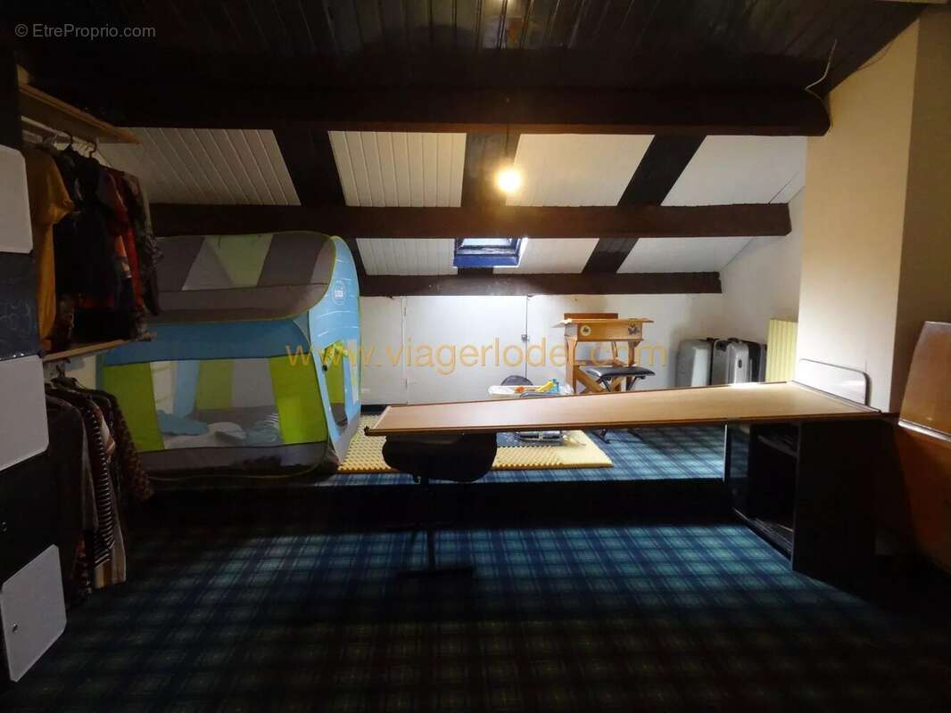 Maison à SAUX-ET-POMAREDE