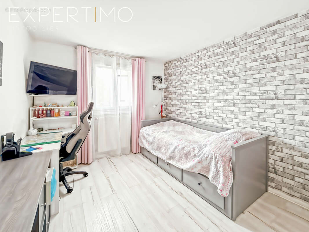 Maison à MONTIGNY-LES-CORMEILLES