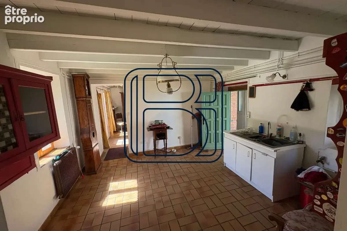 Maison 7 pièces 101 m² à vendre à Cunlhat (63590) - photo 3