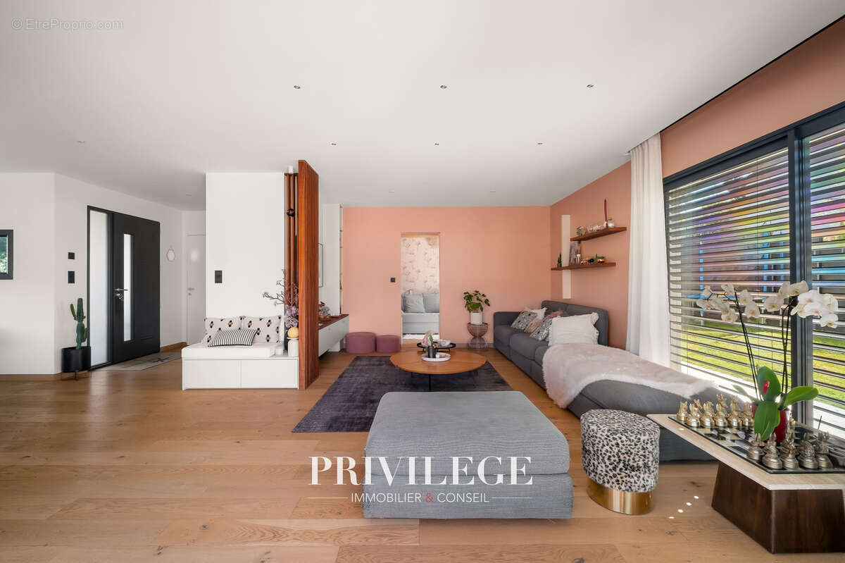 Maison à ROCHETAILLEE-SUR-SAONE