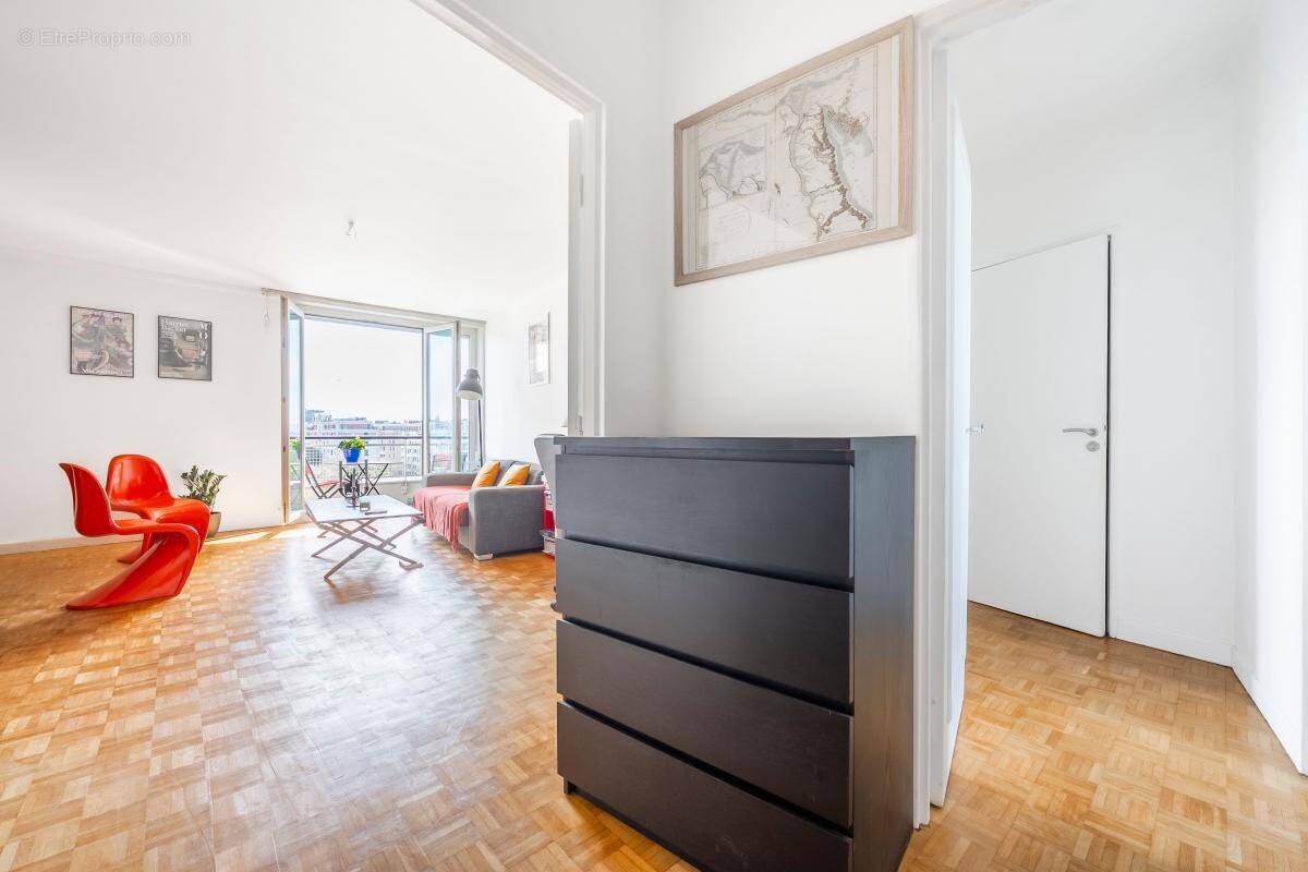Appartement à PARIS-12E