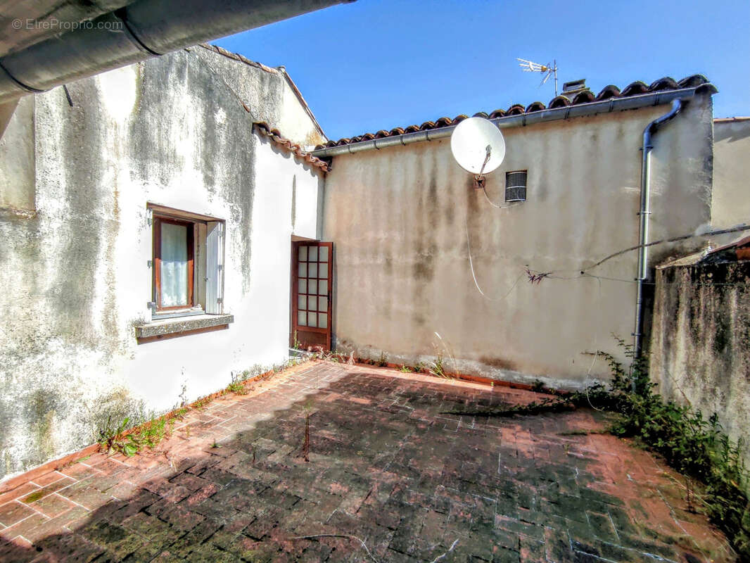 Maison à RIBAUTE-LES-TAVERNES