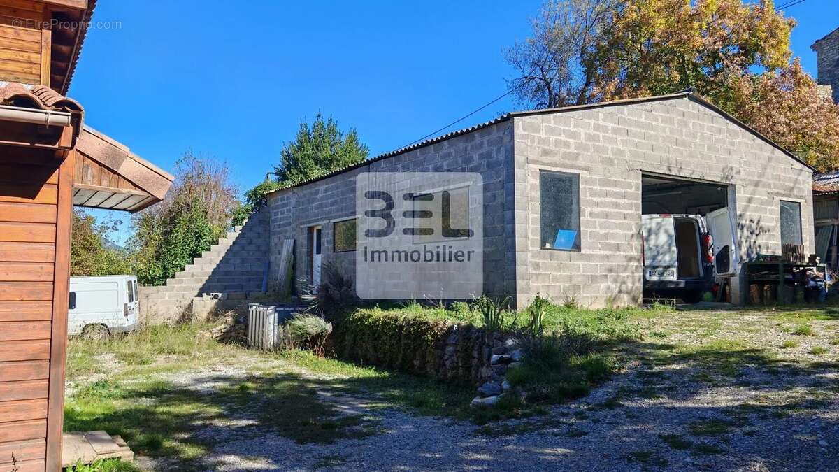 Maison à CHATEAUNEUF-DE-BORDETTE