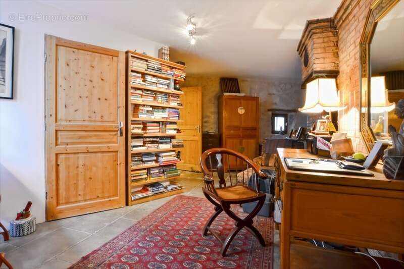 Maison à CAUSSES-ET-VEYRAN