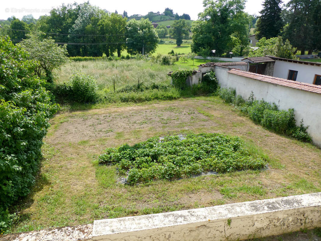 Maison à SAINT-LAURENT-DE-CHAMOUSSET