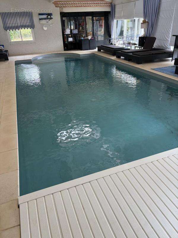 Maison 760 m² à Albi  - photo 18