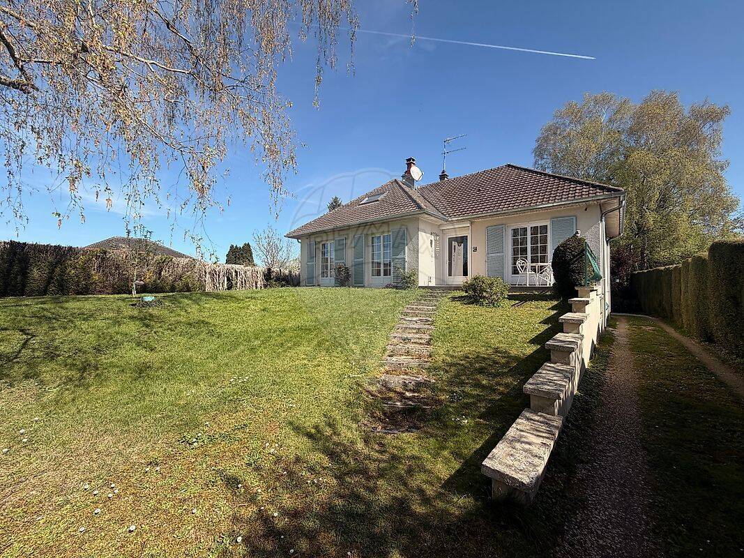 Maison à SAINT-JULIEN-LES-VILLAS