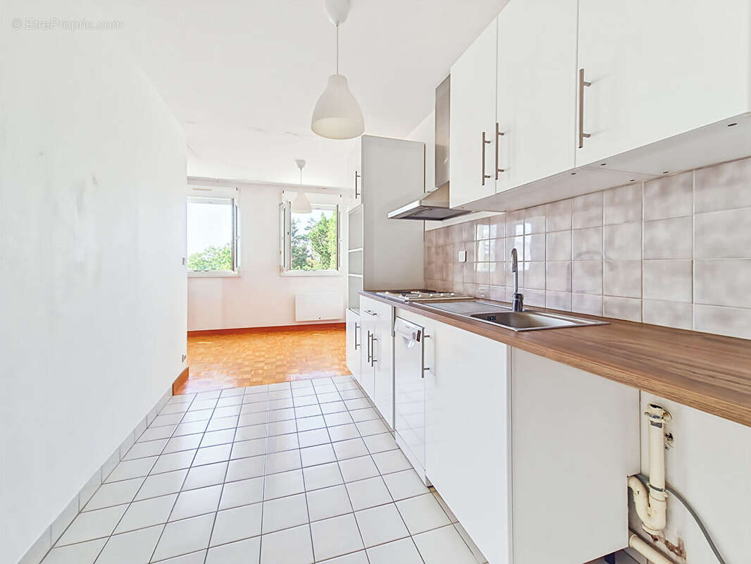 Appartement T3 de 67 m²  Quartier Lafayette - Rue de Létanduere - photo 5