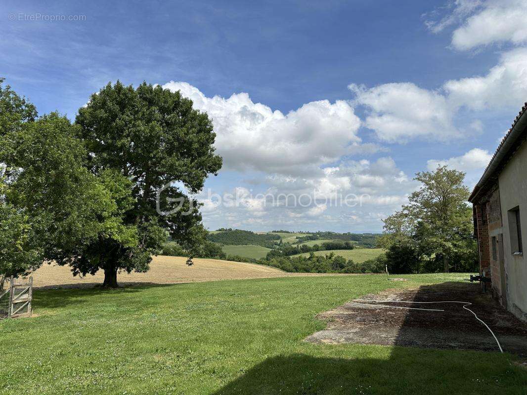 Maison à AURIAC-SUR-VENDINELLE