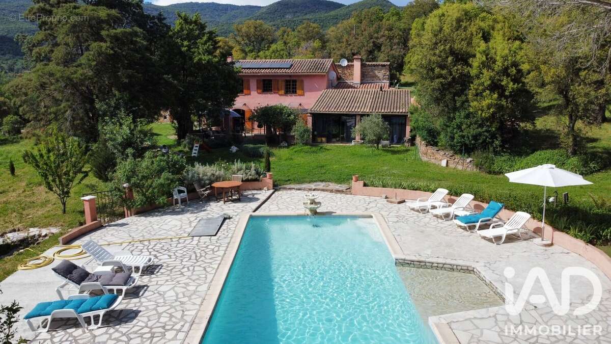 Photo 2 - Maison à BORMES-LES-MIMOSAS