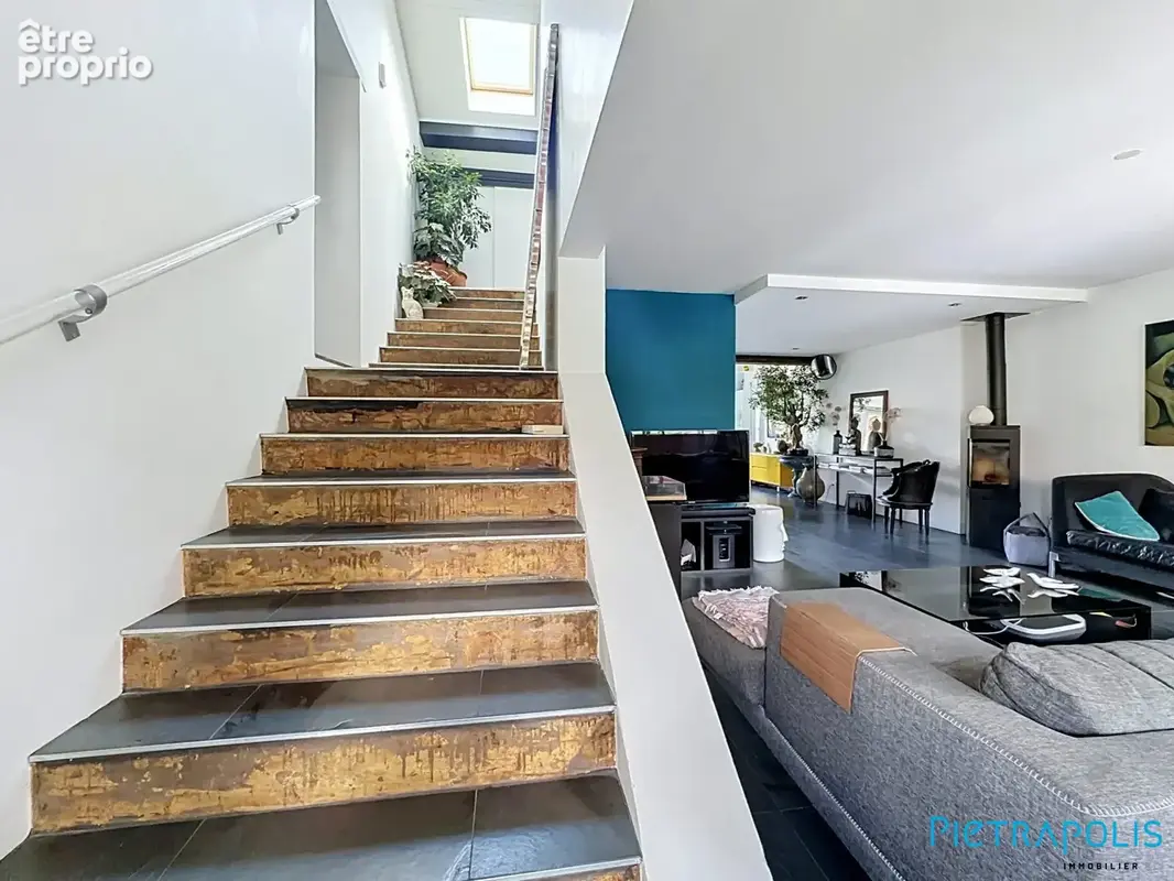 Appartement 6 pièces 133 m² à vendre à Divonne-Les-Bains (01220) - photo 5