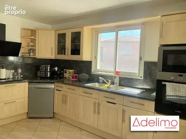 Maison 274 m² à Nimes  - photo 8