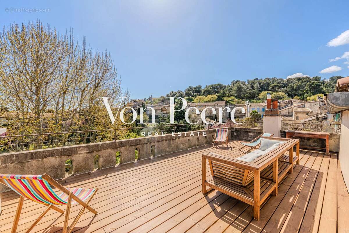 Maison à VILLENEUVE-LES-AVIGNON