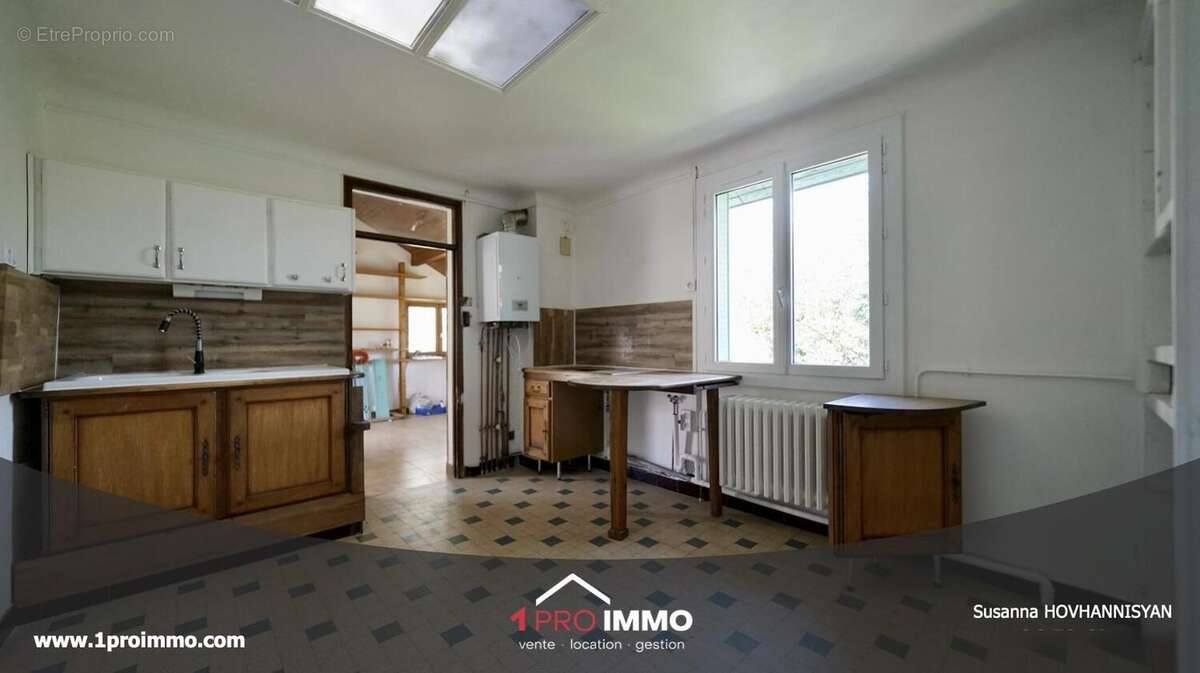 n°9 - Maison à ECHIROLLES
