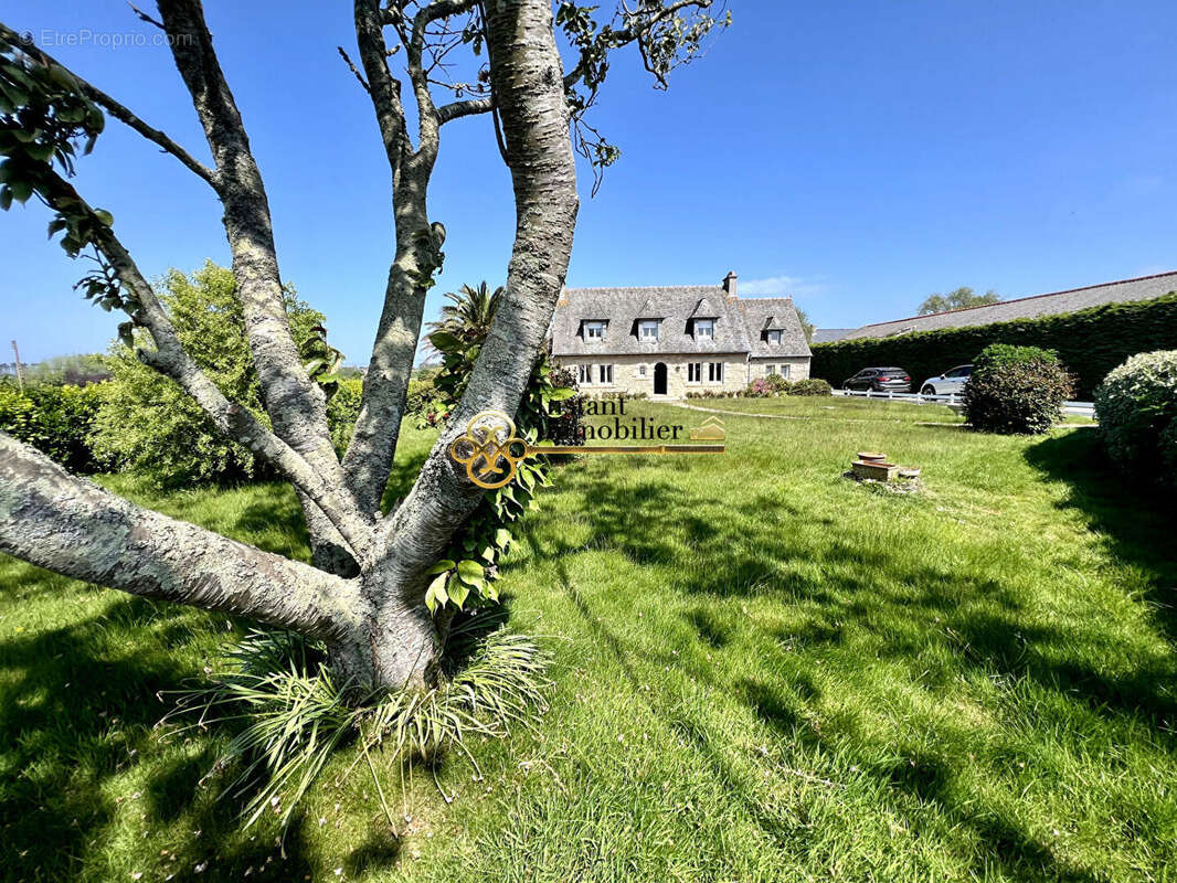 Maison en pierre Saint Pol De Leon 7 pièce(s) - photo 3