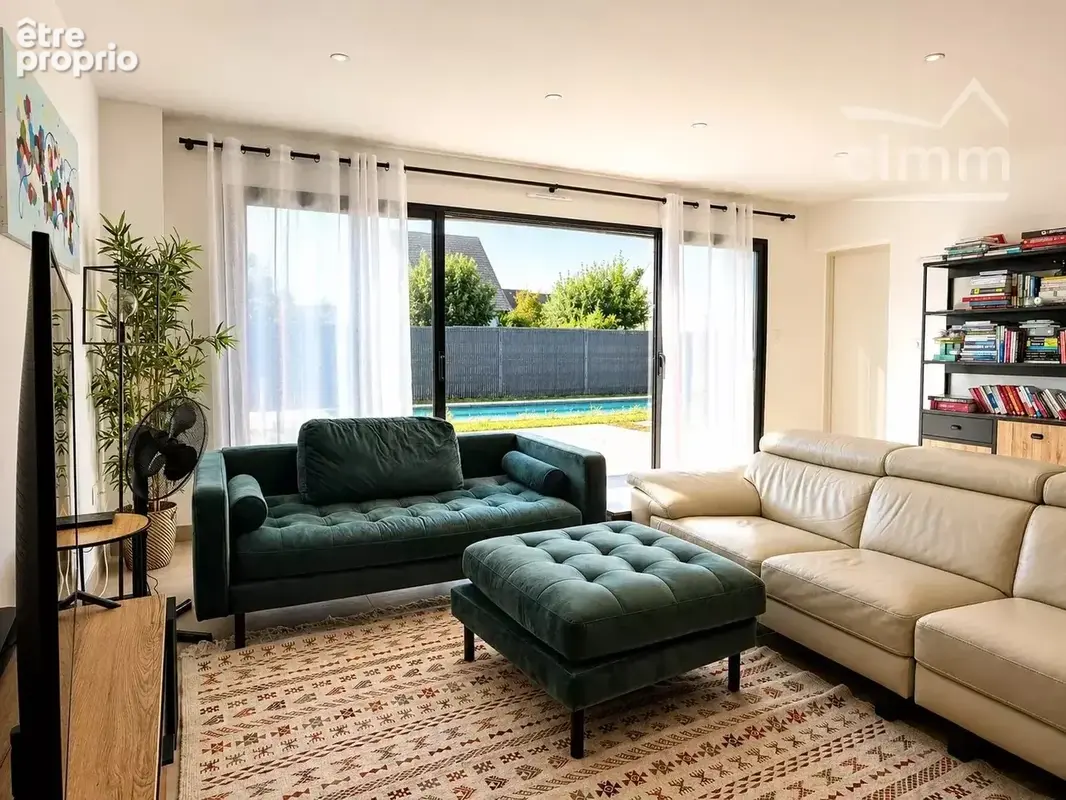 Maison contemporaine de 2022 avec piscine – Saint-Gervais-la-Forêt - photo 4