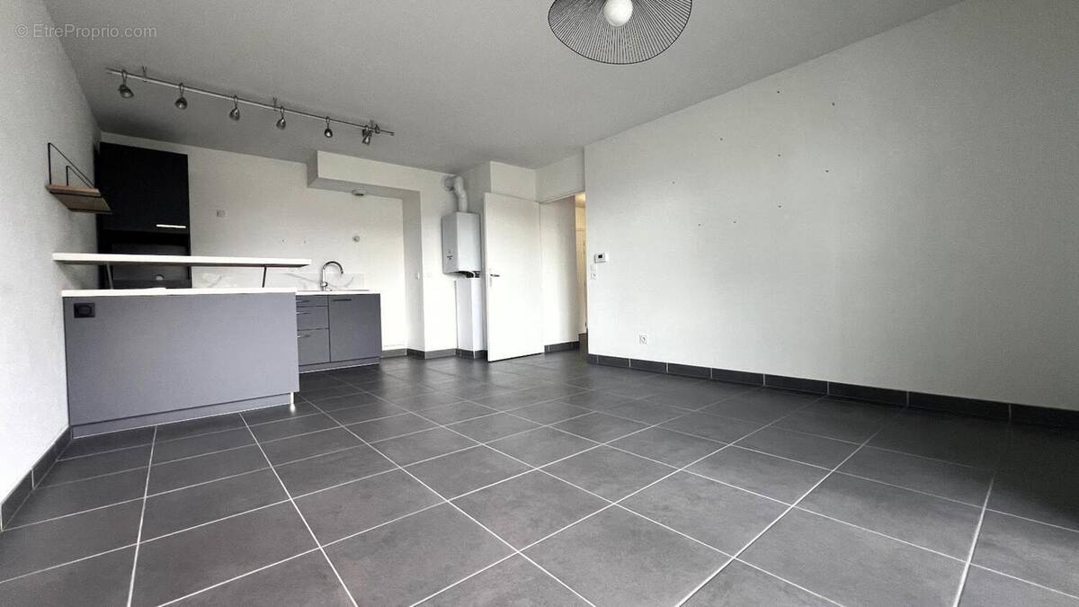 Photo 1 - Appartement à VILLEURBANNE