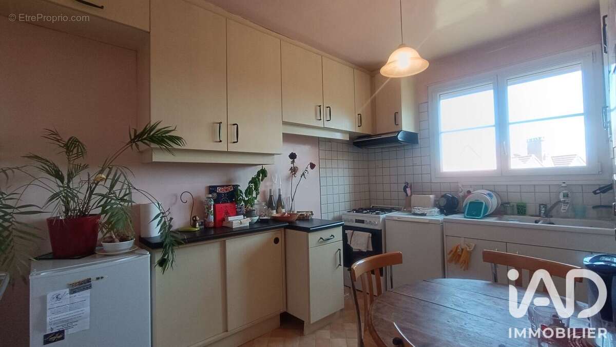 Appartement 80 m² à Auxerre  - photo 2