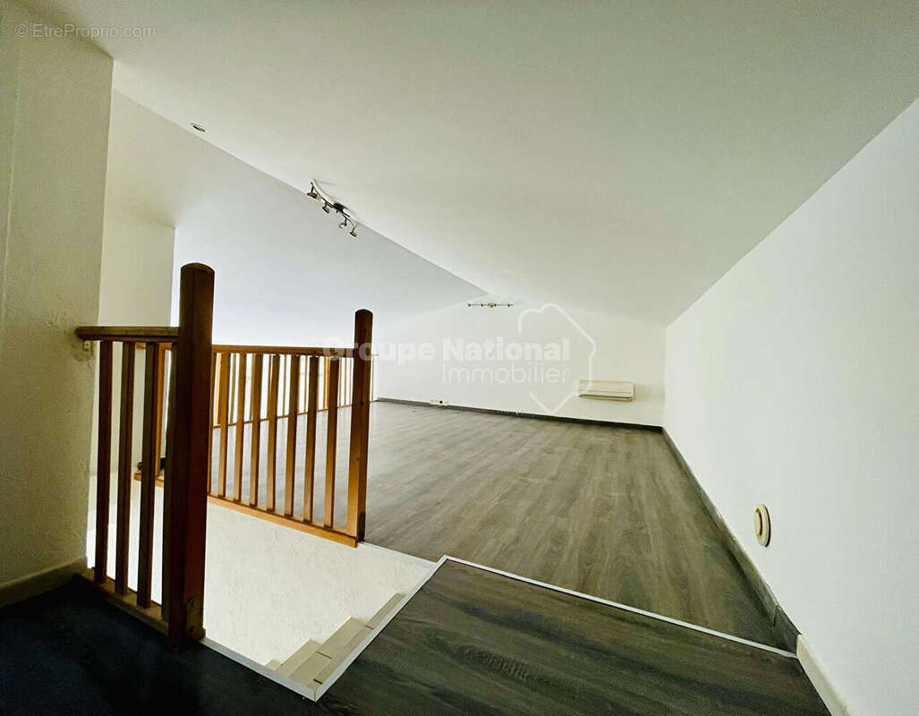 Maison à SAINT-LAURENT-D'AIGOUZE