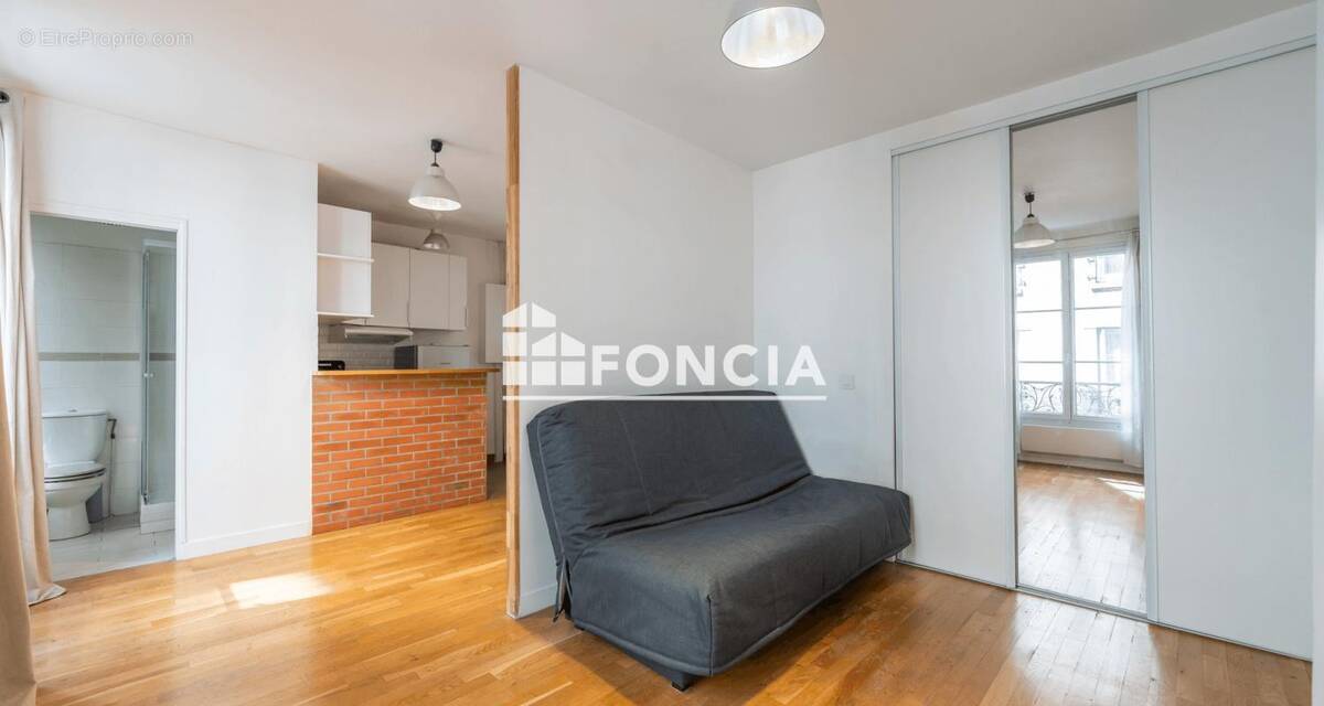 Appartement à PARIS-17E