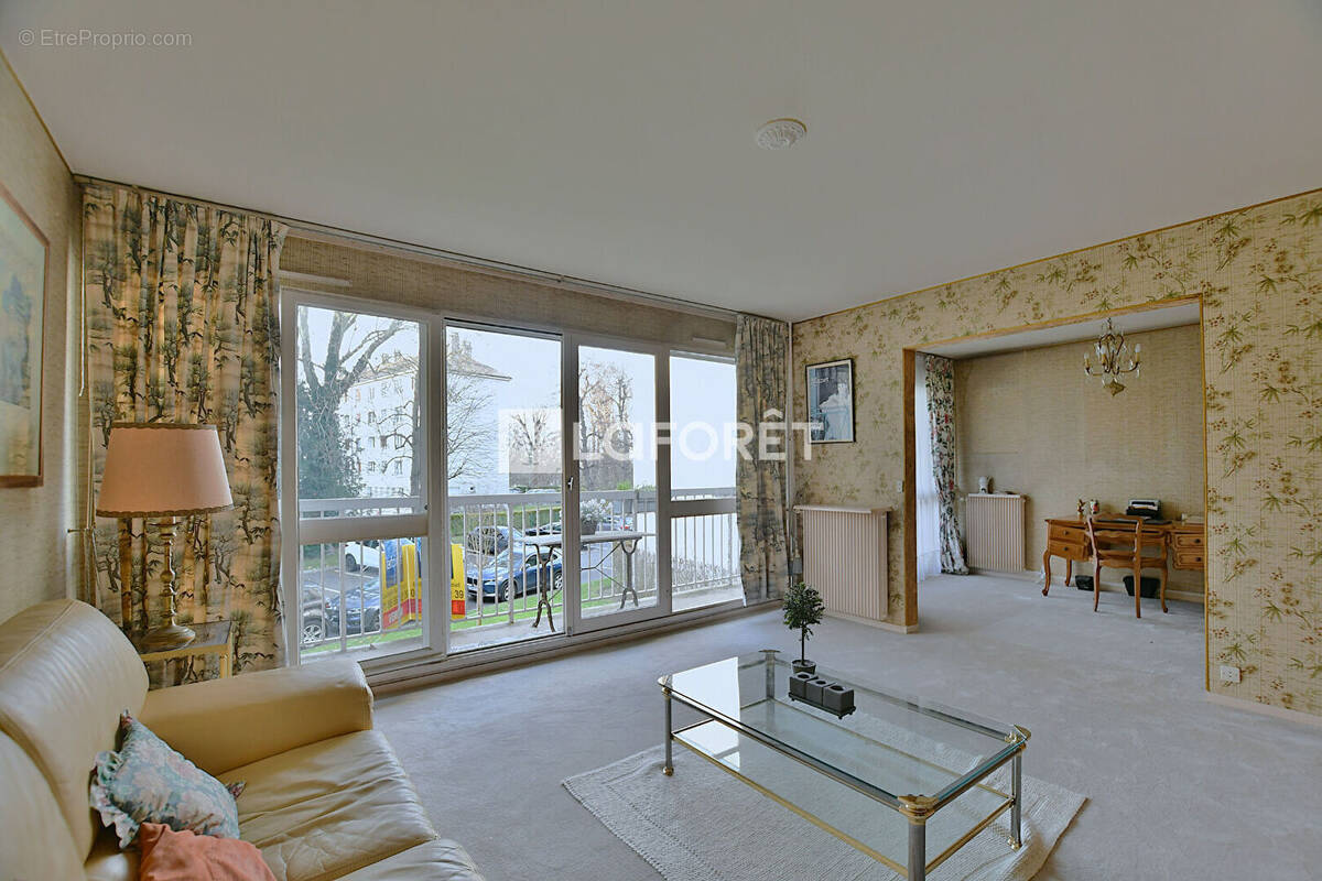 Appartement à BOUGIVAL