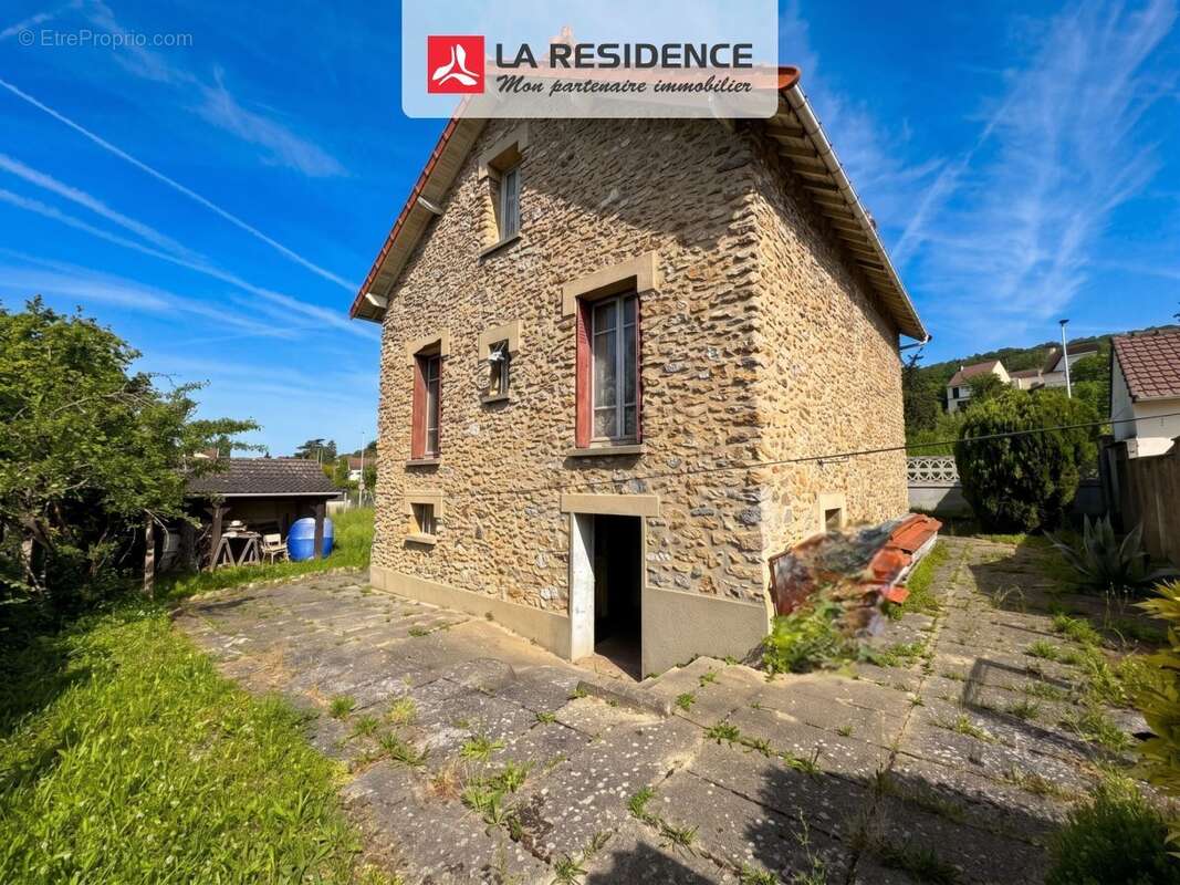 Maison 69 m² à Chanteloup-Les-Vignes  - photo 9