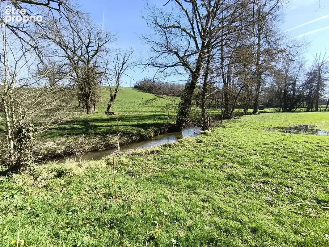 Terrain à BAGNAC-SUR-CELE