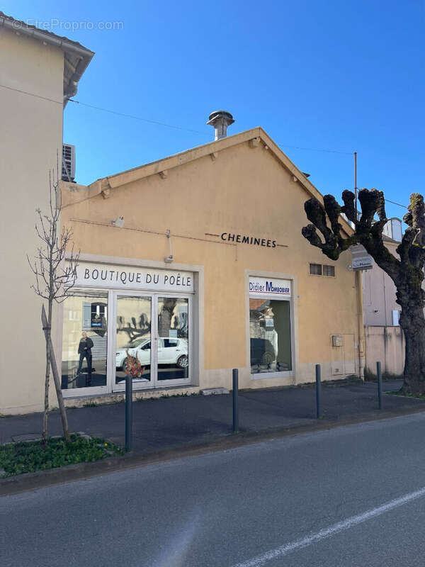 Commerce à DOLE