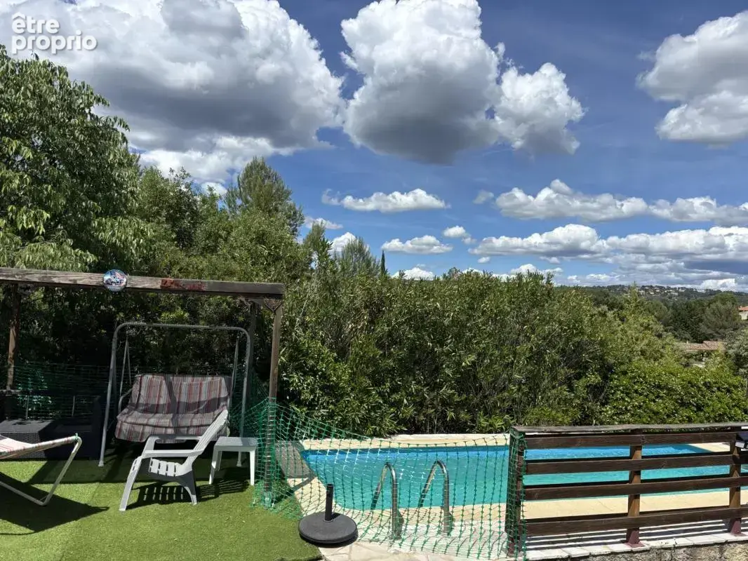 Lorgues, maison sur 2 030 m² de terrain avec studio et piscine - photo 9