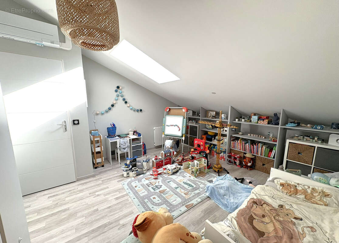 Maison à AMBERIEUX-EN-DOMBES