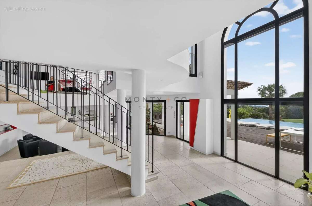 Vente villa contemporaine vue mer à Grimaud - photo 3