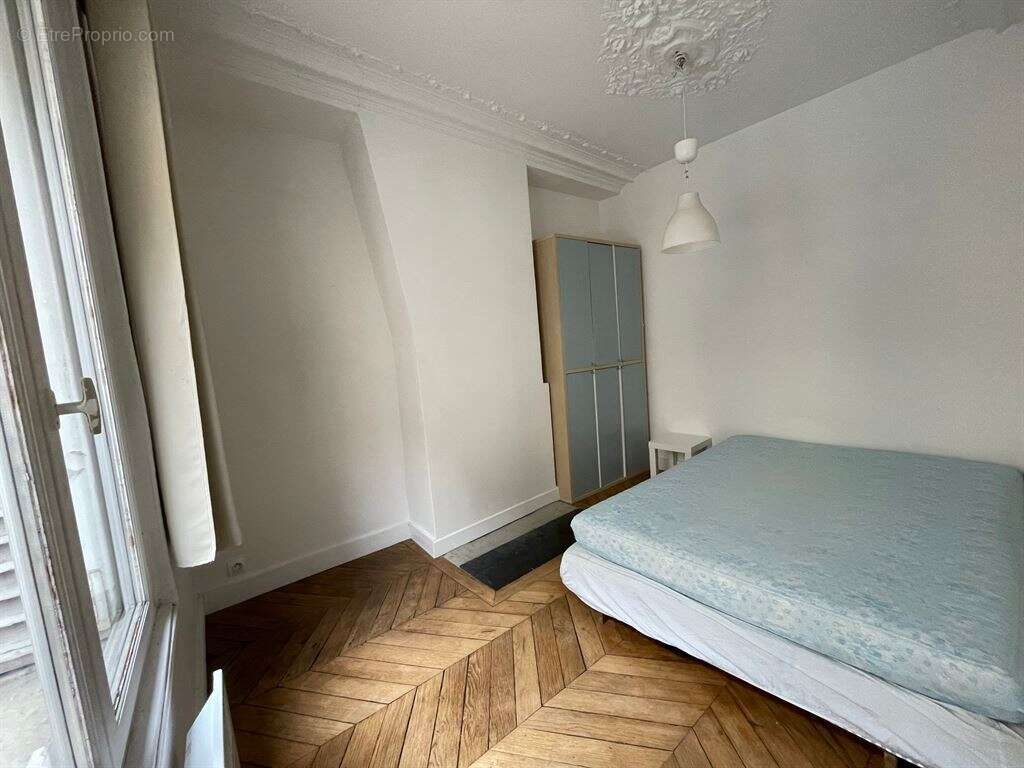 Appartement à PARIS-10E