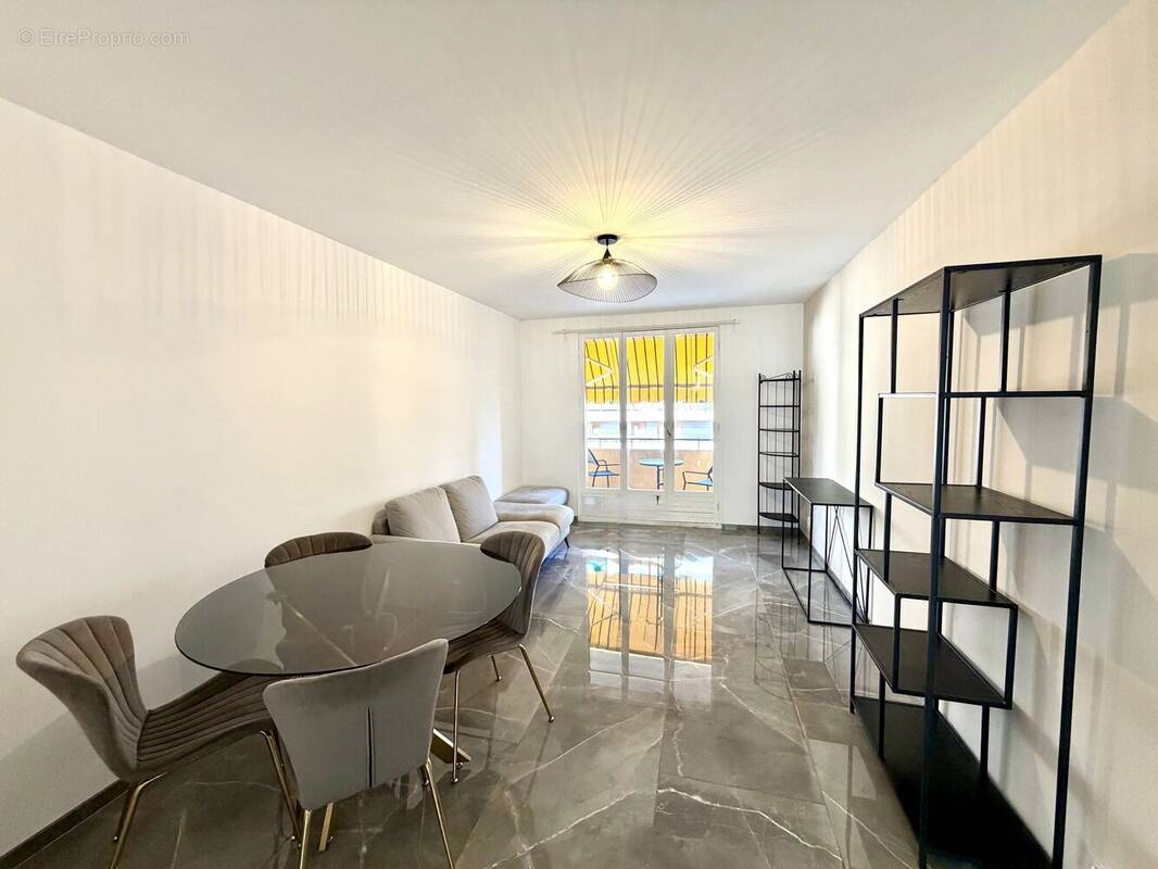 Appartement à MENTON