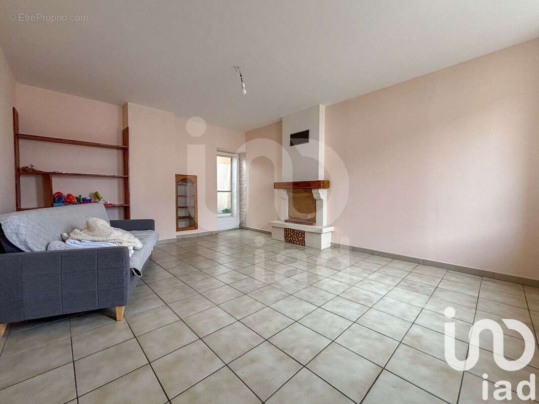 Photo 3 - Maison à MONTLUCON
