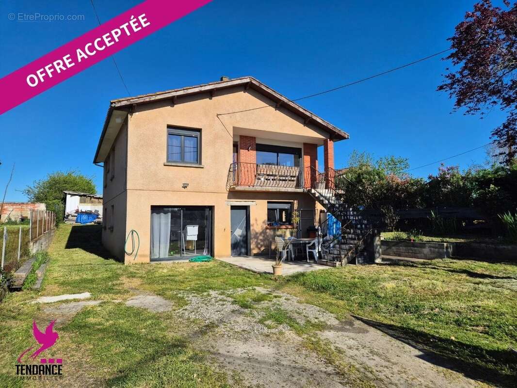 Maison à LARRA