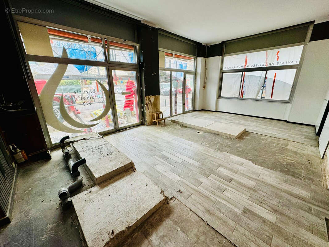 Commerce à GRENOBLE