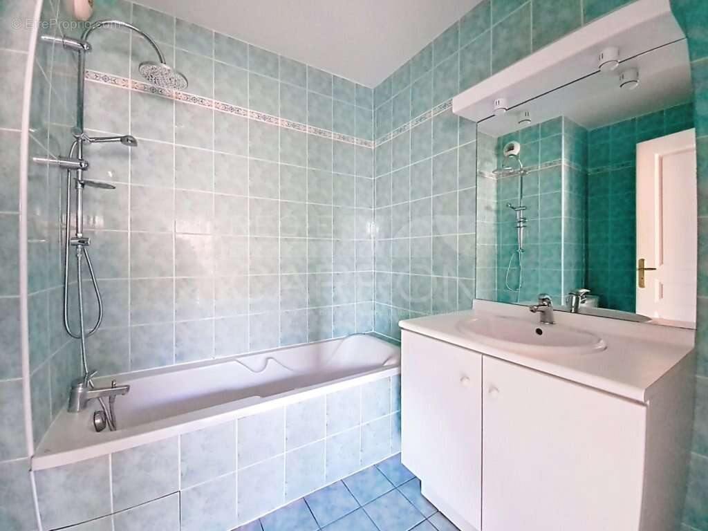 Appartement à BRON