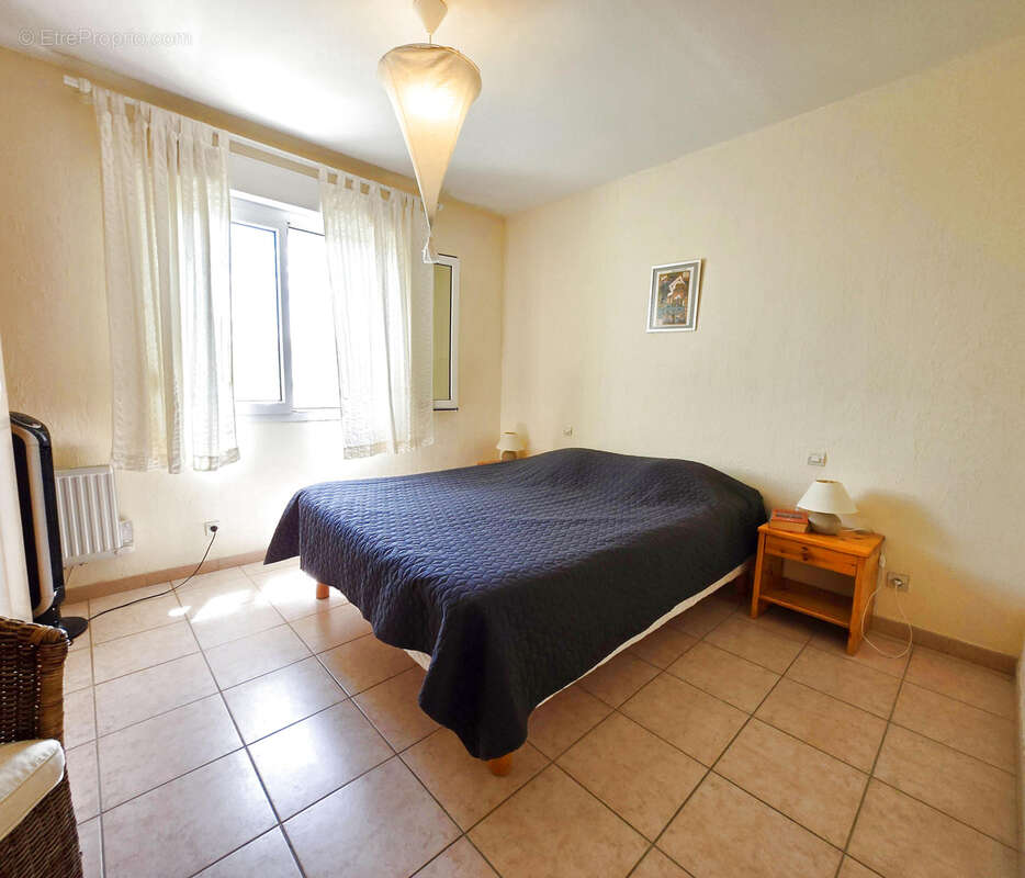 A vendre villa 3 chambres piscine garage - photo 10