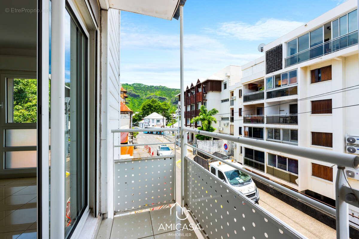 Appartement à SAINT-DENIS