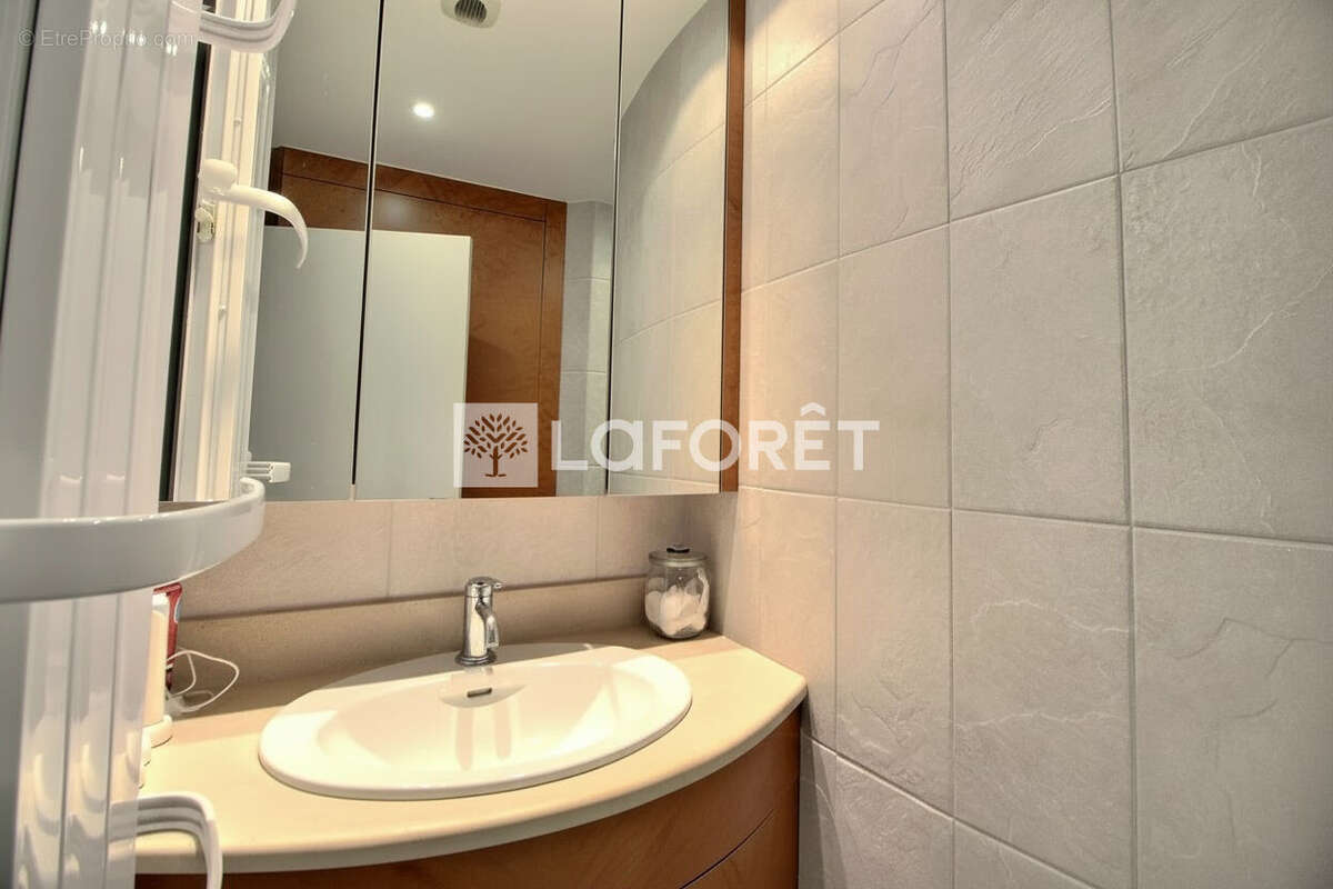 Appartement à SURESNES