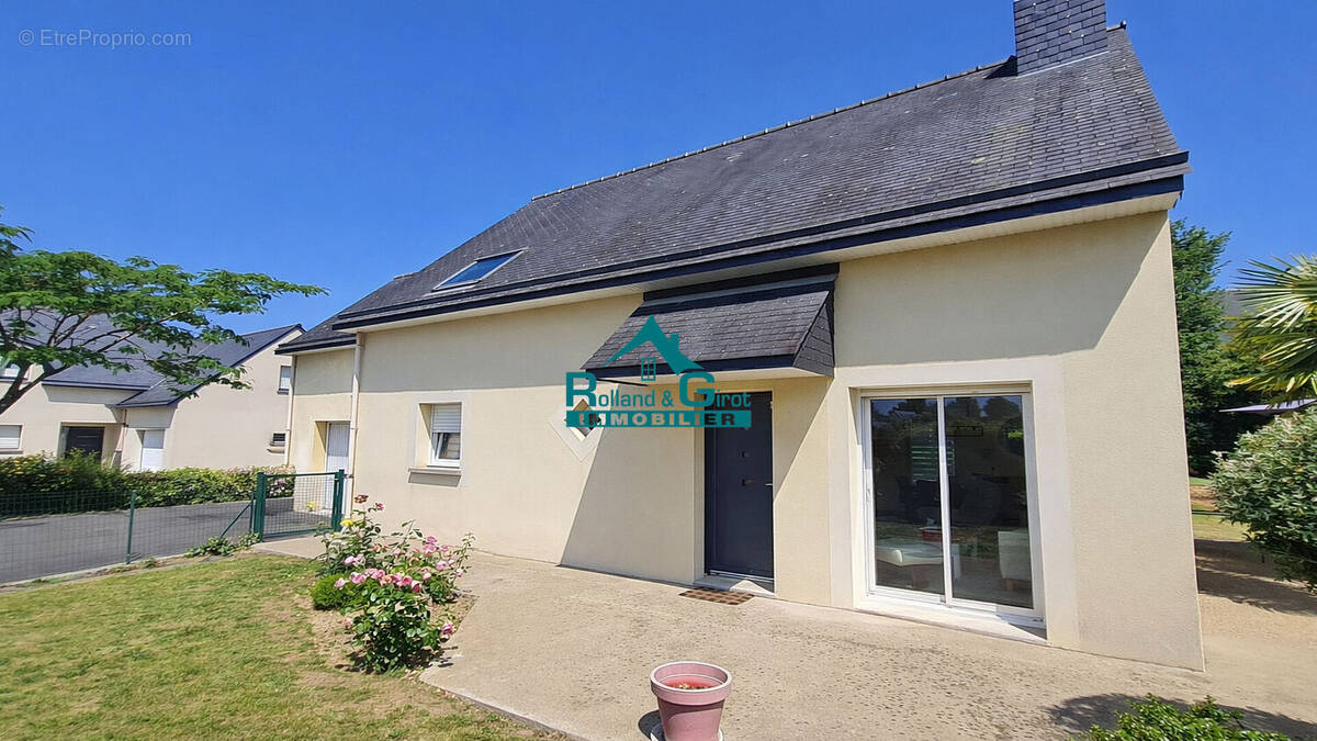 Maison à CHASNE-SUR-ILLET