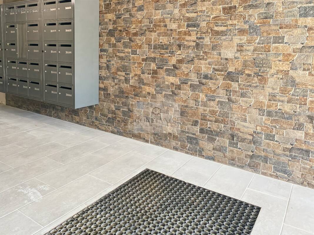 Appartement à SAINT-ETIENNE-DE-TINEE