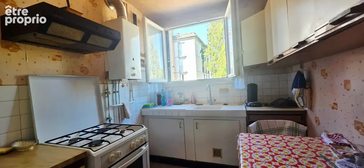 Appartement 4 pièces 3 chambres à Etampes RER C et TER direct Paris Austrerlitz en 30 minutes, tout commerces et écoles à pieds - photo 2