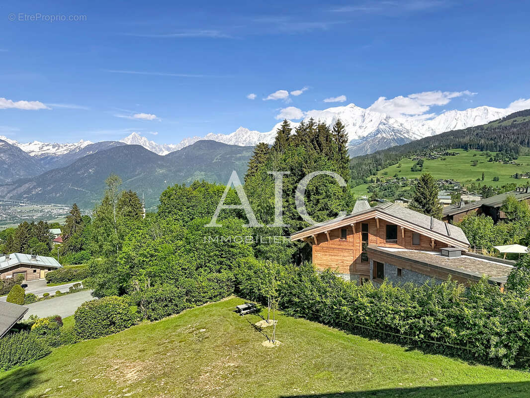 Appartement à COMBLOUX