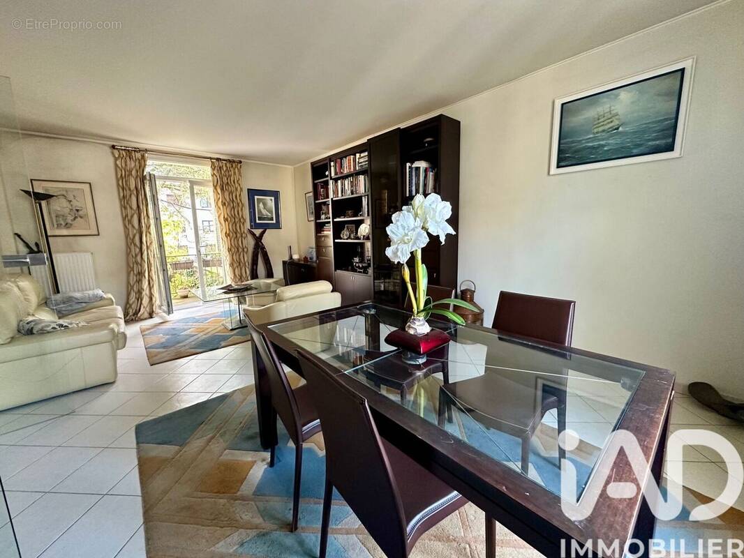 Photo 1 - Maison à NOGENT-SUR-MARNE